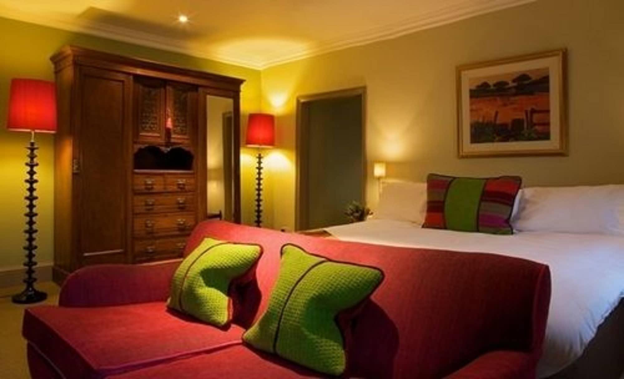 The Feathers Hotel 우드스톡 외부 사진